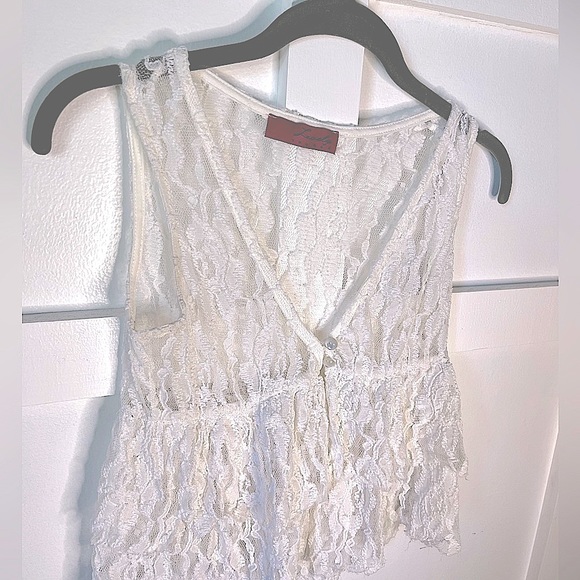Lovely Rachel White Lacey Layered double button crop vest blouse women small - Picture 1 of 5